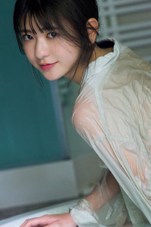 美女gif趴跪式动态图狂调教